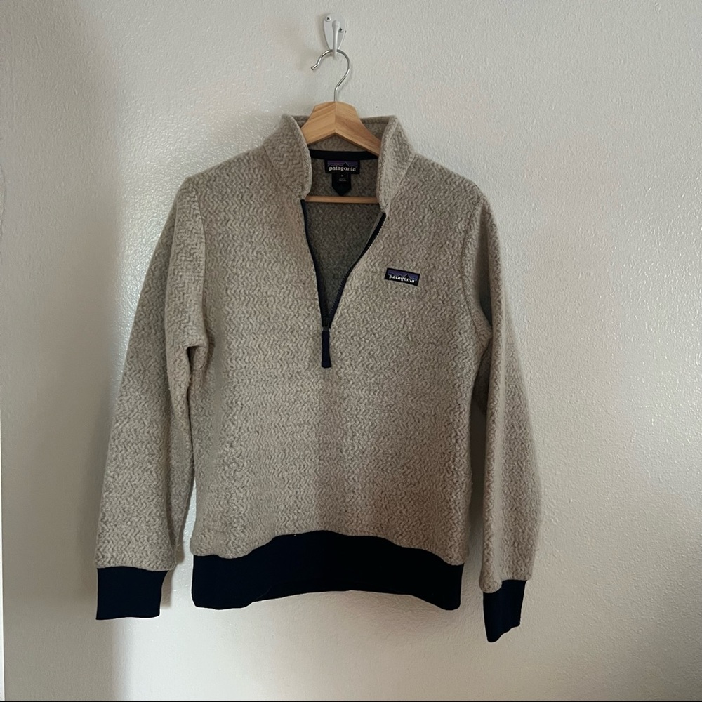 Patagonia Women’s Beige Quarter-Zip Fleece Pullover